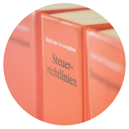 steuergesetzbücher buchrücken